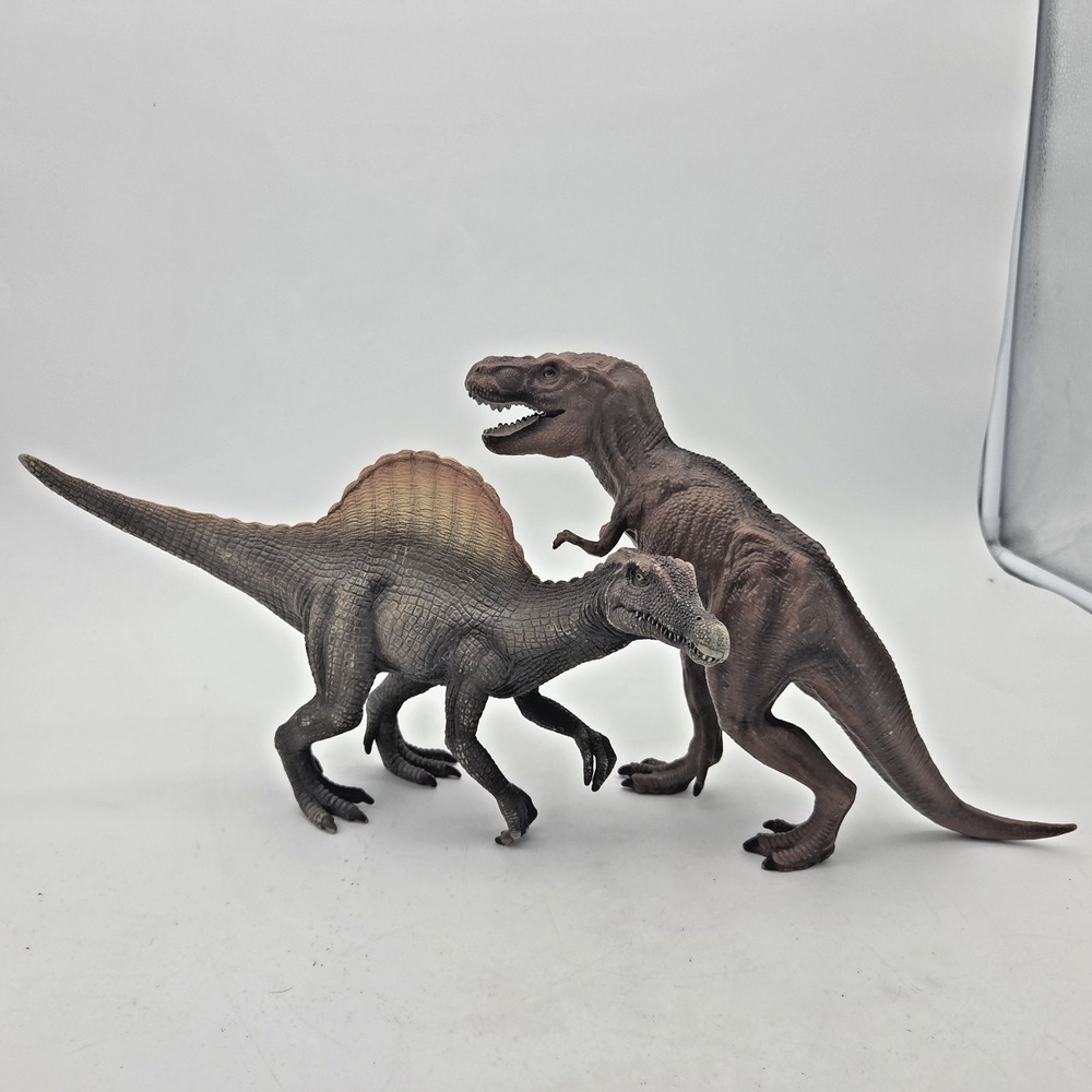 Schleich T-Rex Spinosaurus Lot  Retired 2006 2007 Tyrannosaurus Rex Jurassic Toy